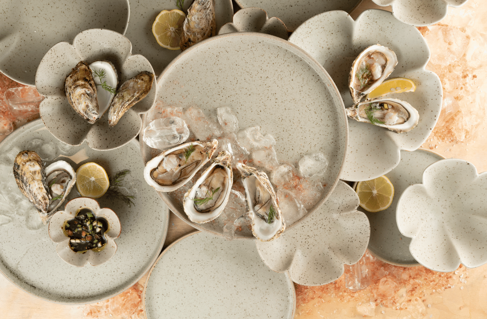 How Dubai’s Top Restaurants Refresh Their Hospitality Tableware For The Summer